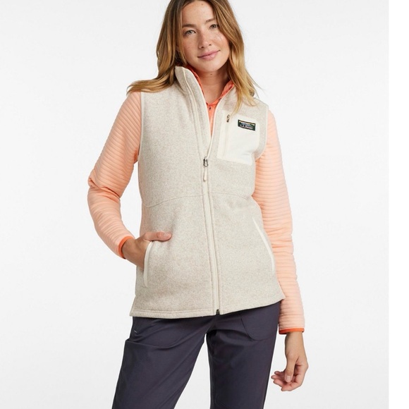 L.L. Bean Jackets & Blazers - Women's L.L.Bean Sweater Fleece Long Vest size medium NWT